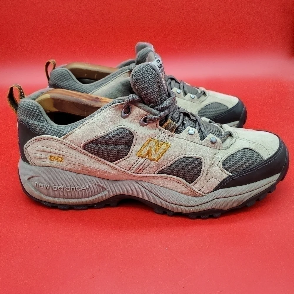 New Balance Country Trail Walkers 642 Men's 7.5 D Shoes Tan Brown Suede